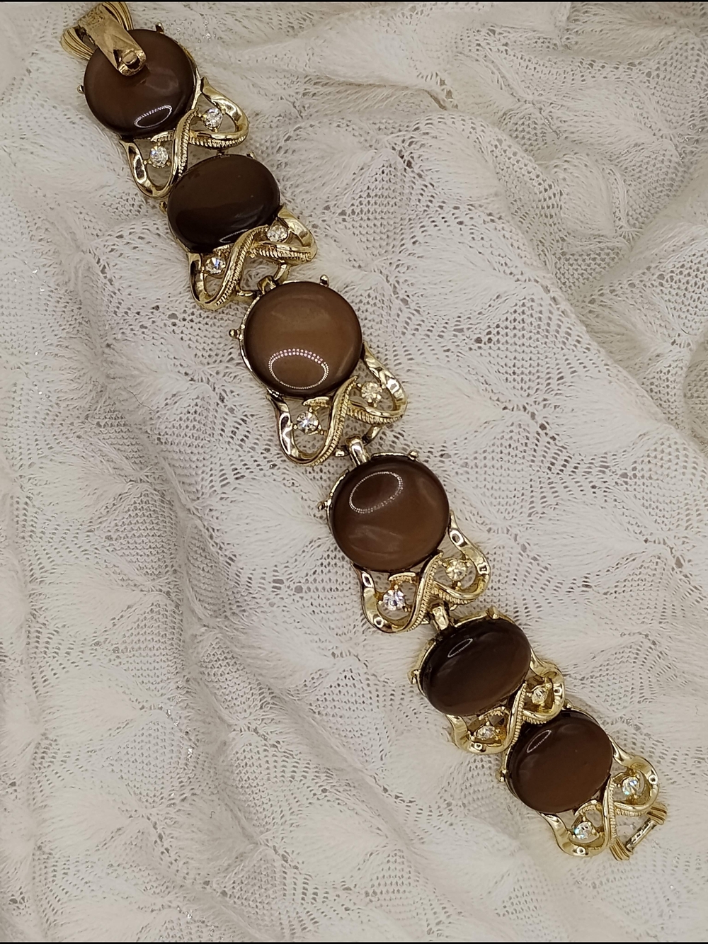 Vintage, 1960's Coro Bracelet With Brown Lucite And Rhinestone 7 1/4 Inches Rare